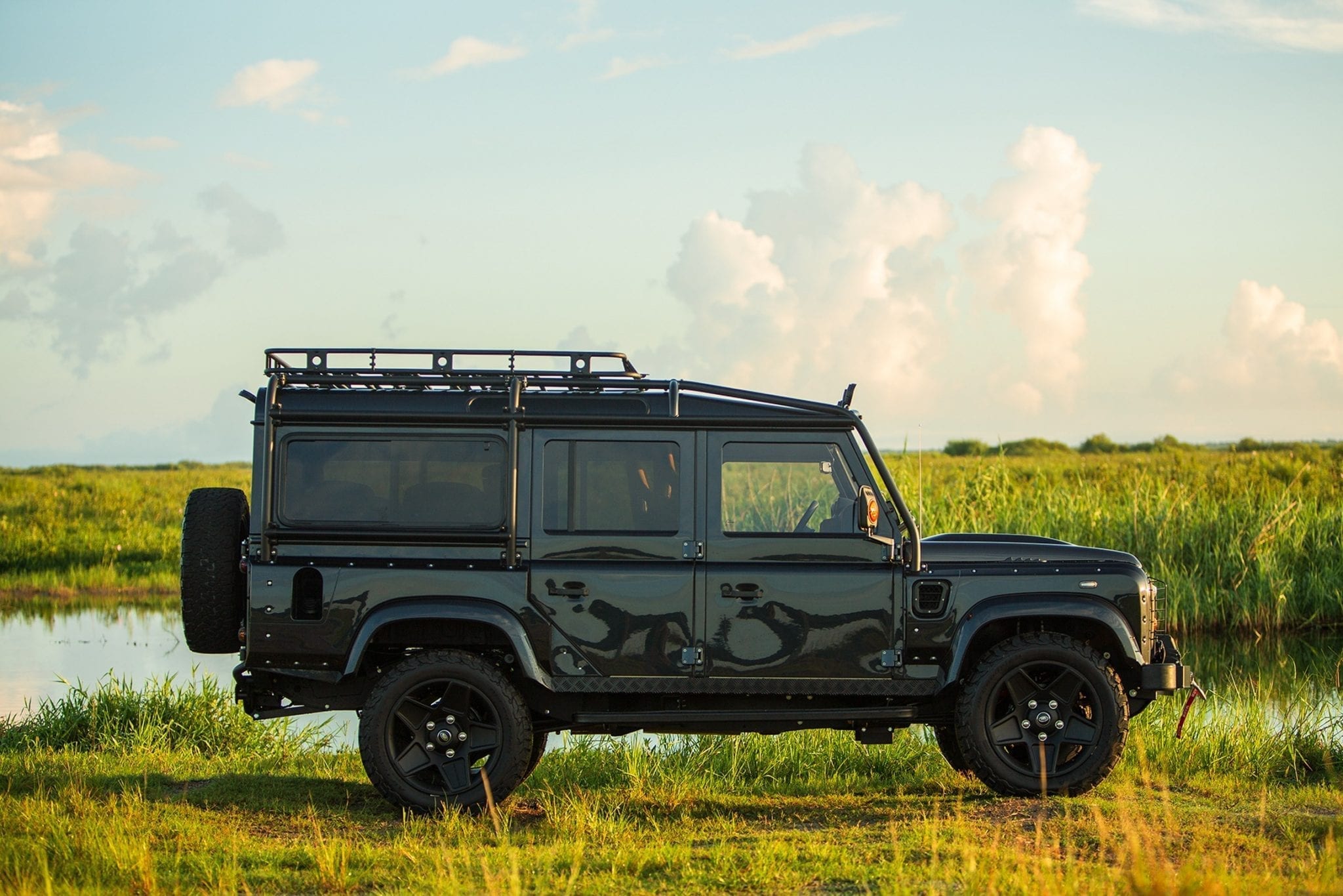 Land Rover Defender 110