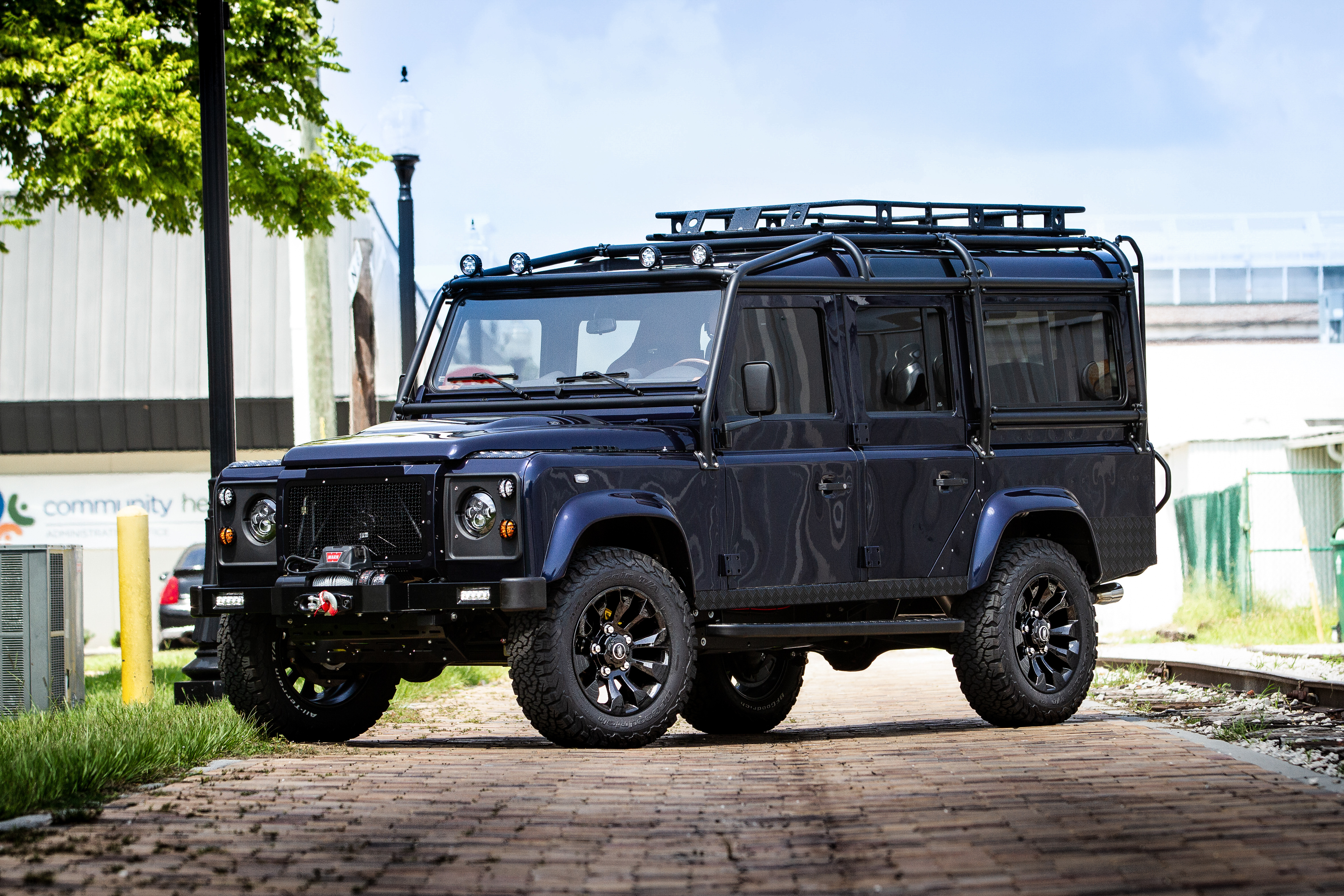 defender 110 loire blue