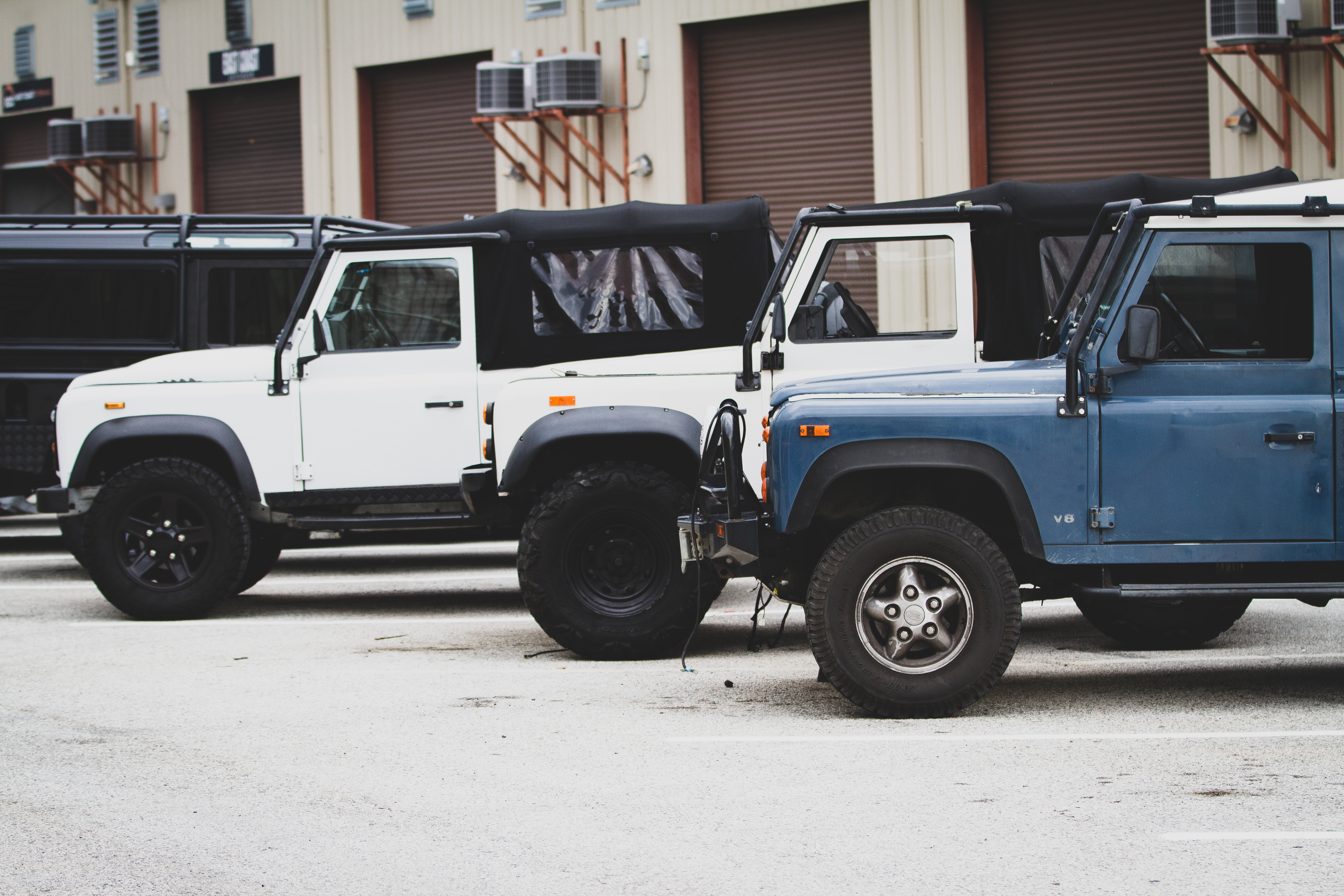 importing land rover defender usa