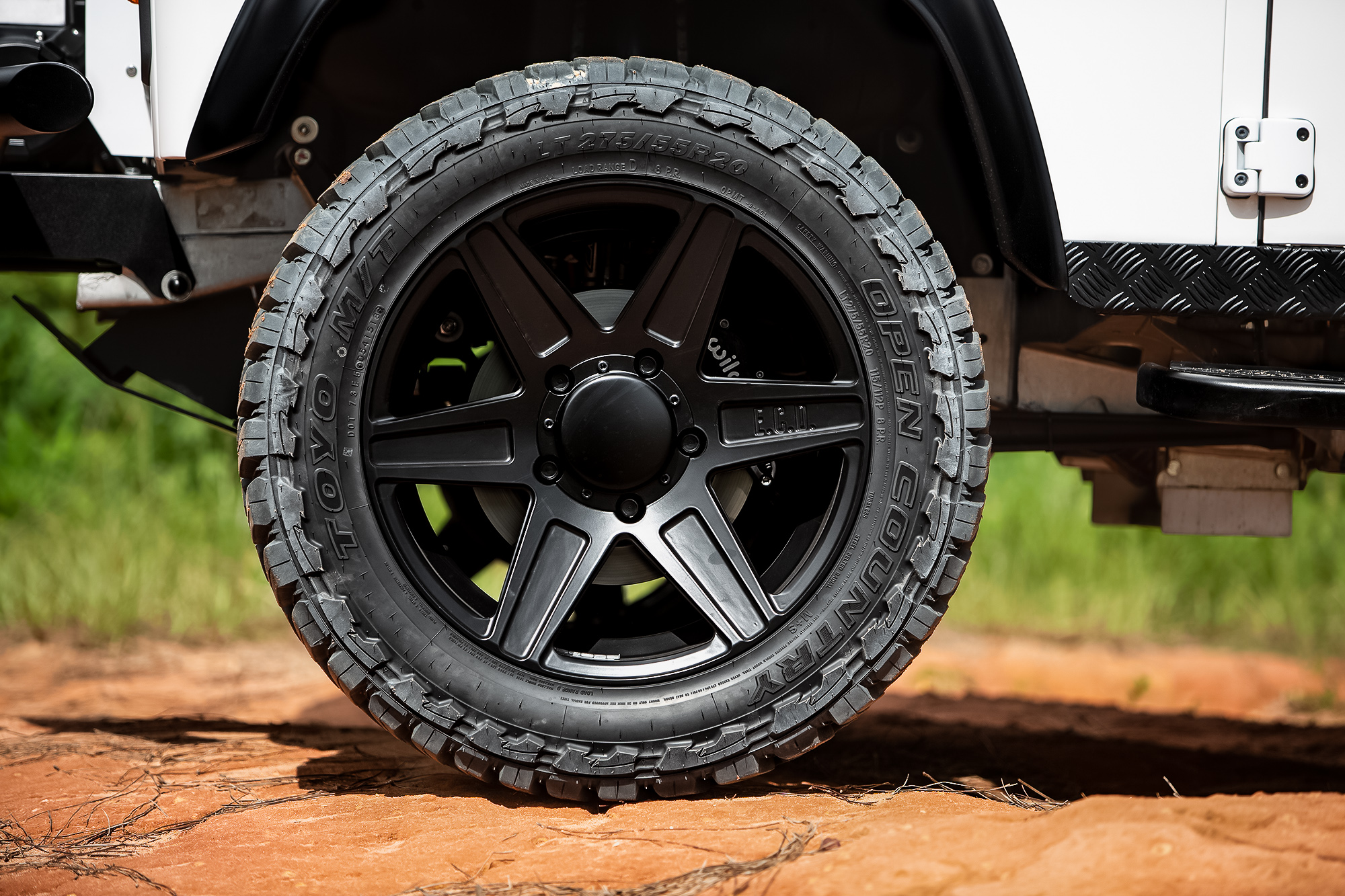 Design a Custom Defender: Render to Reality - ECD Automotive Design