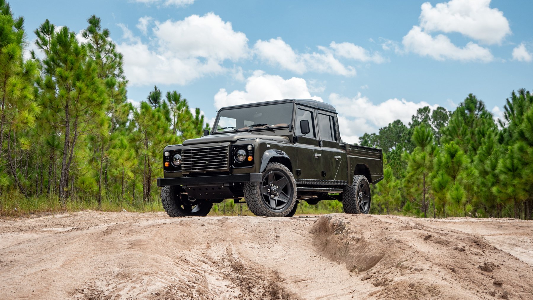 custom defender 130