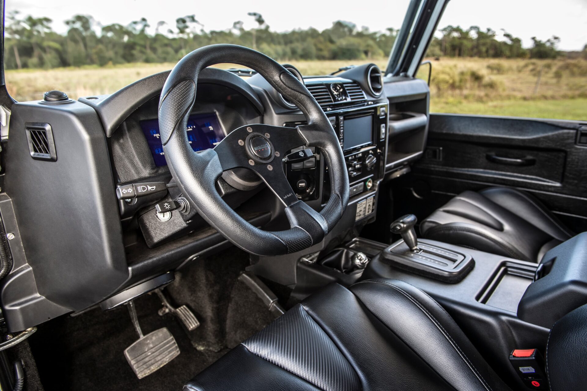 seat layout defender