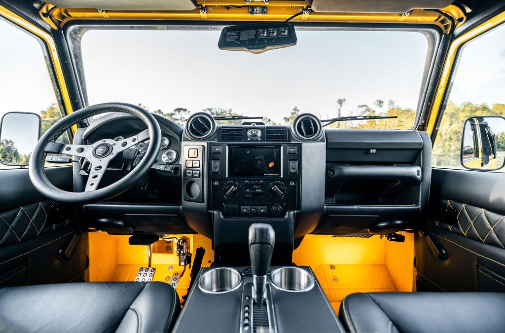 seat layout defender