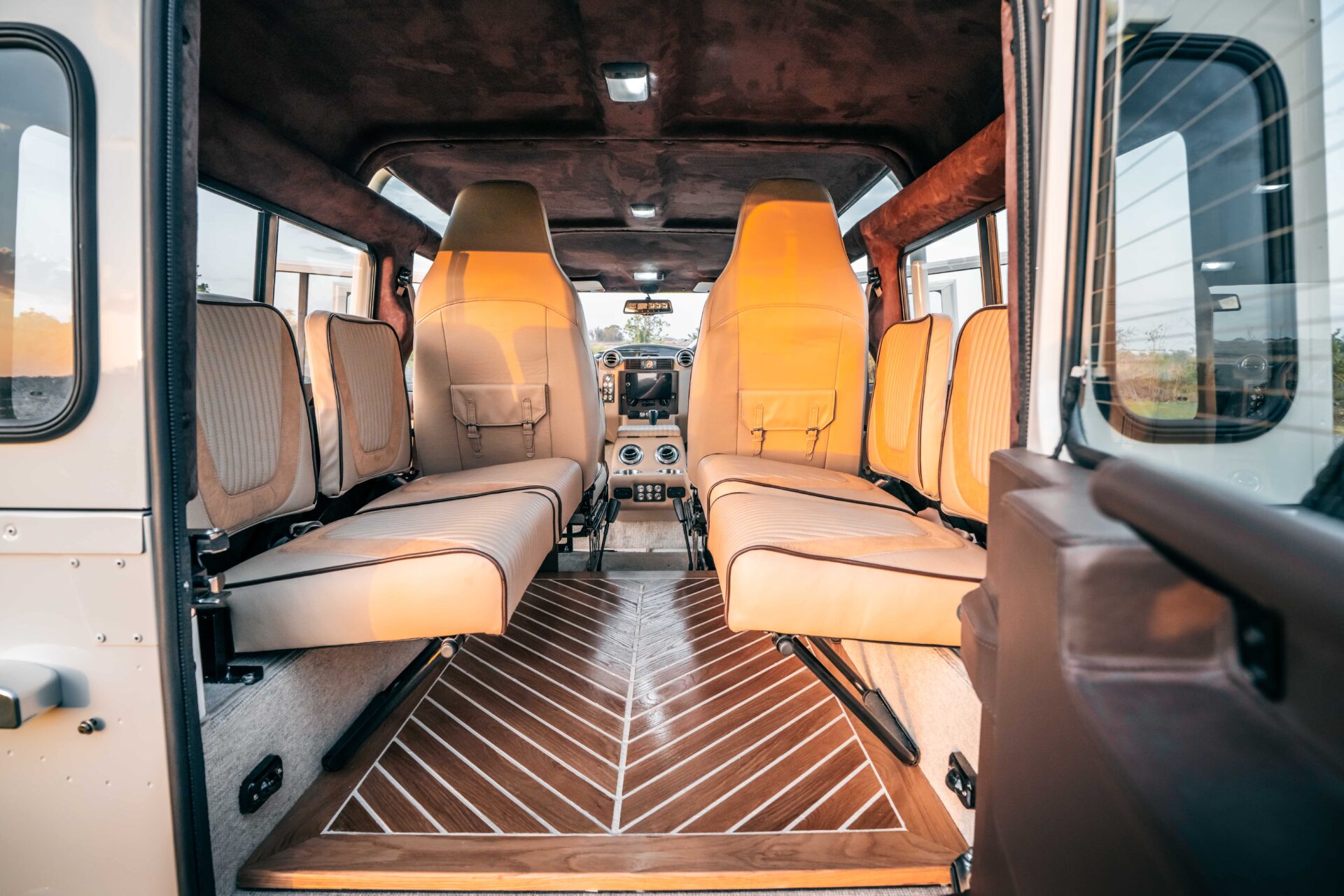 seat layout defender